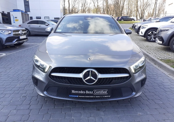Mercedes-Benz Klasa A cena 109900 przebieg: 53122, rok produkcji 2020 z Kraków małe 407